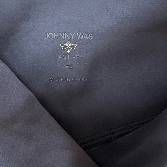 🆕 Johnny Was Active Women's XS Grey Peony Floral High Waist Sculpting Leggings - Picture 9 of 9